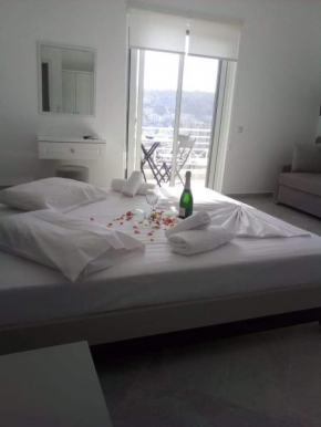 Гостиница Mariana Apartments  Саранда